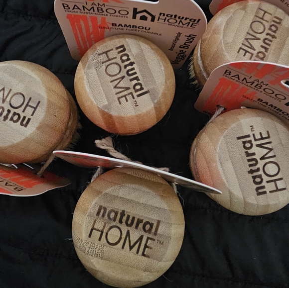 6 Bamboo Veggie Wooden Brush Scrubbers. (New) - Picture 5 of 5